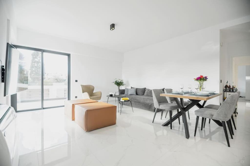 Maison Du Jardin 2-Bedroom Apartment Private Outdoor Jacuzzi Rhodes City Eksteriør billede